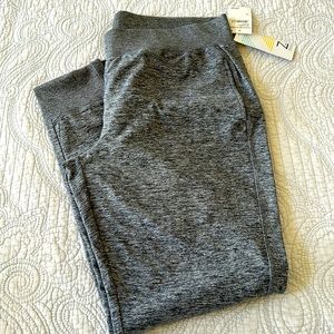 NWT ZELLA JOGGER SIZE LARGE